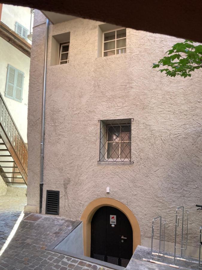 La Lombardie - Charme Et Tranquillite Sion Exterior photo